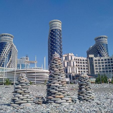 Apartment On Sherif Khimshiashvili Street 15B Batumi Exteriör bild