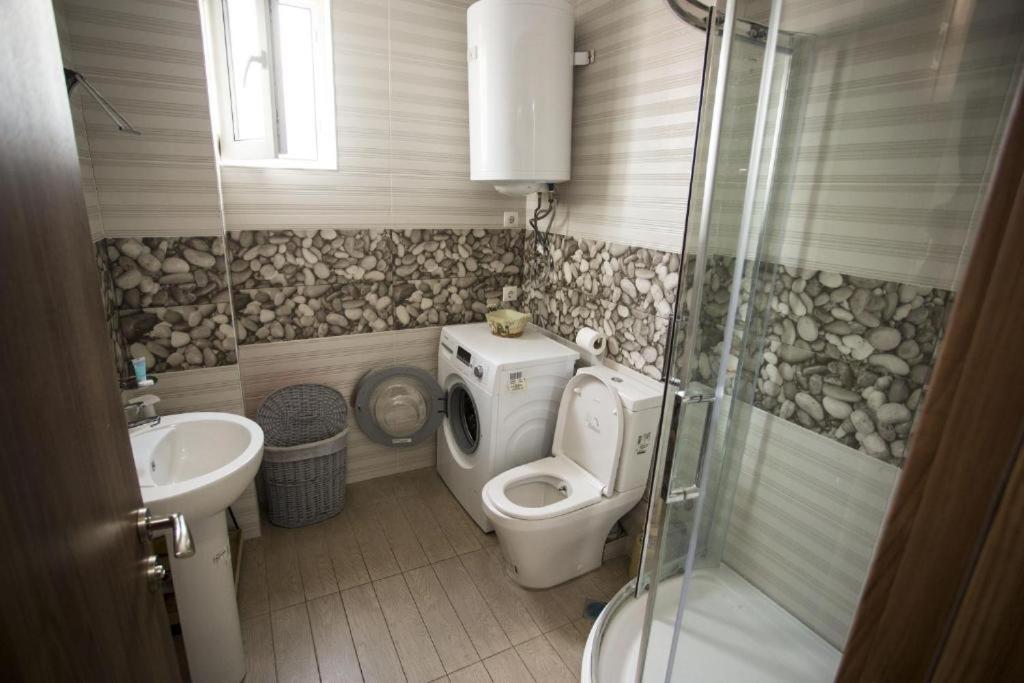 Apartment On Sherif Khimshiashvili Street 15B Batumi Exteriör bild