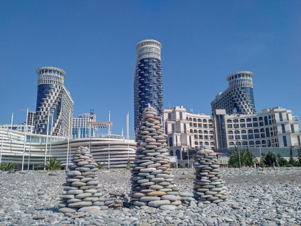 Apartment On Sherif Khimshiashvili Street 15B Batumi Exteriör bild