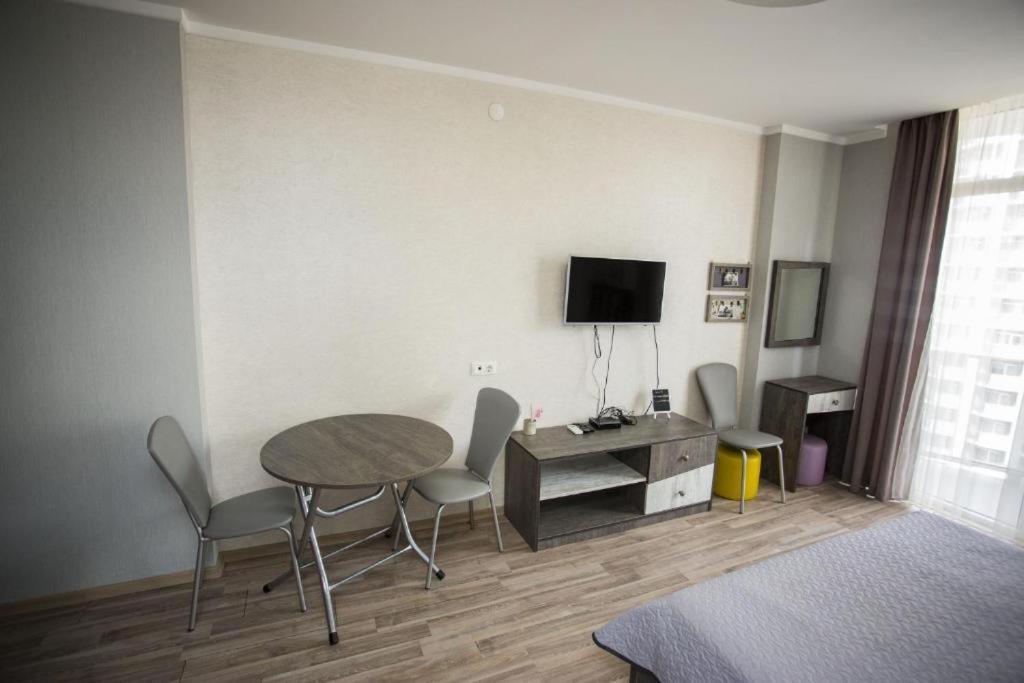 Apartment On Sherif Khimshiashvili Street 15B Batumi Exteriör bild