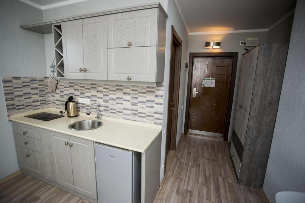 Apartment On Sherif Khimshiashvili Street 15B Batumi Exteriör bild