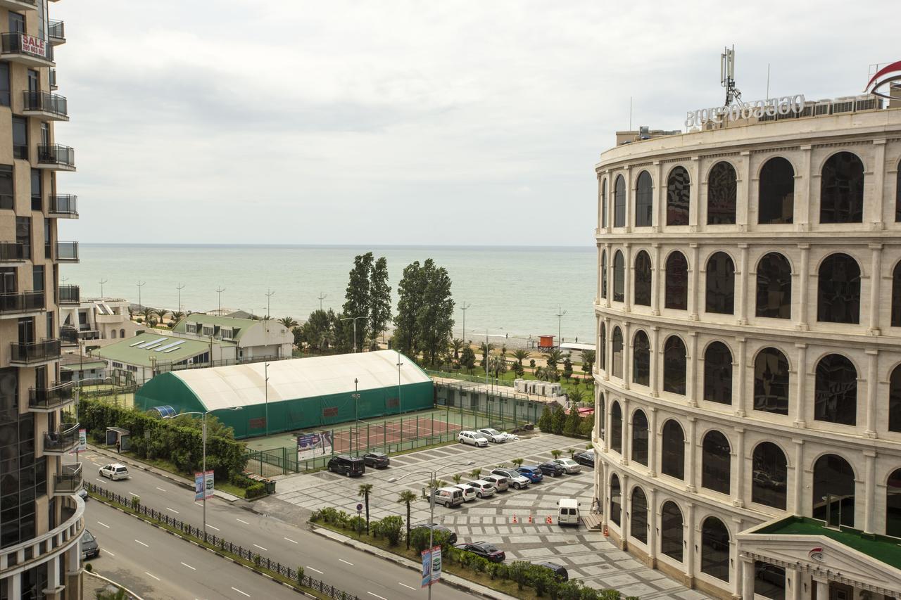Apartment On Sherif Khimshiashvili Street 15B Batumi Exteriör bild