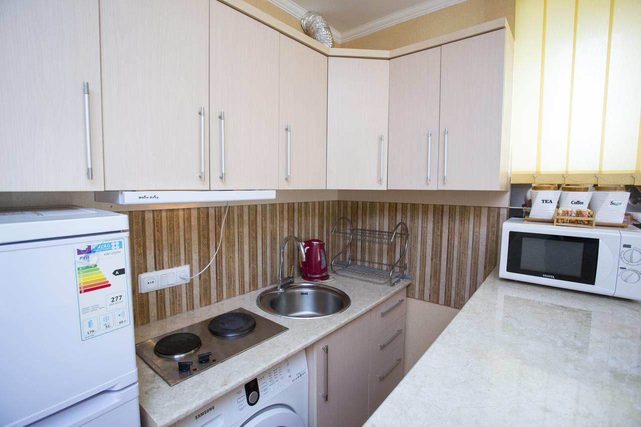 Apartment On Sherif Khimshiashvili Street 15B Batumi Exteriör bild