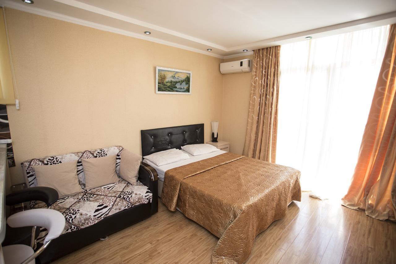 Apartment On Sherif Khimshiashvili Street 15B Batumi Exteriör bild