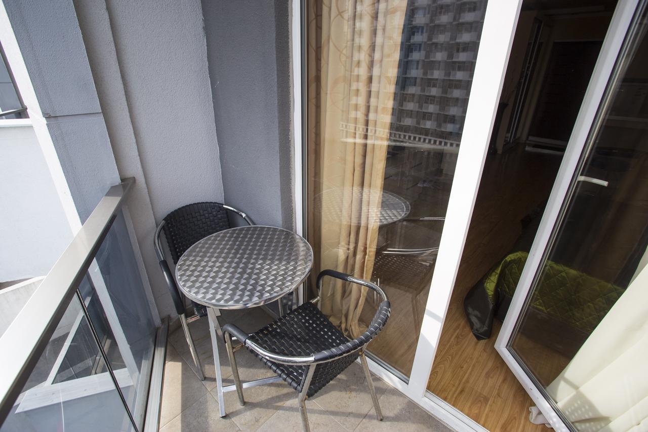 Apartment On Sherif Khimshiashvili Street 15B Batumi Exteriör bild